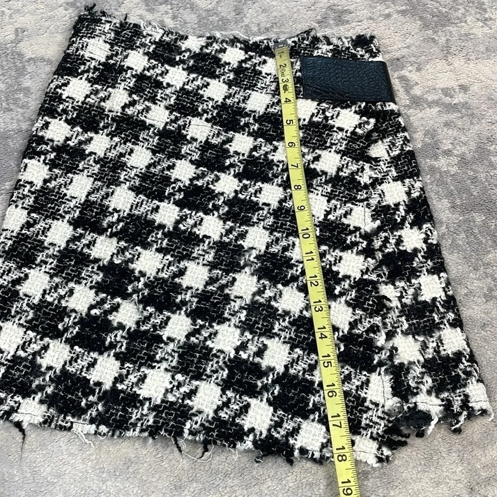 Reese + Riley Black White Check Plaid Tweed Mini Skirt Wrap Style
